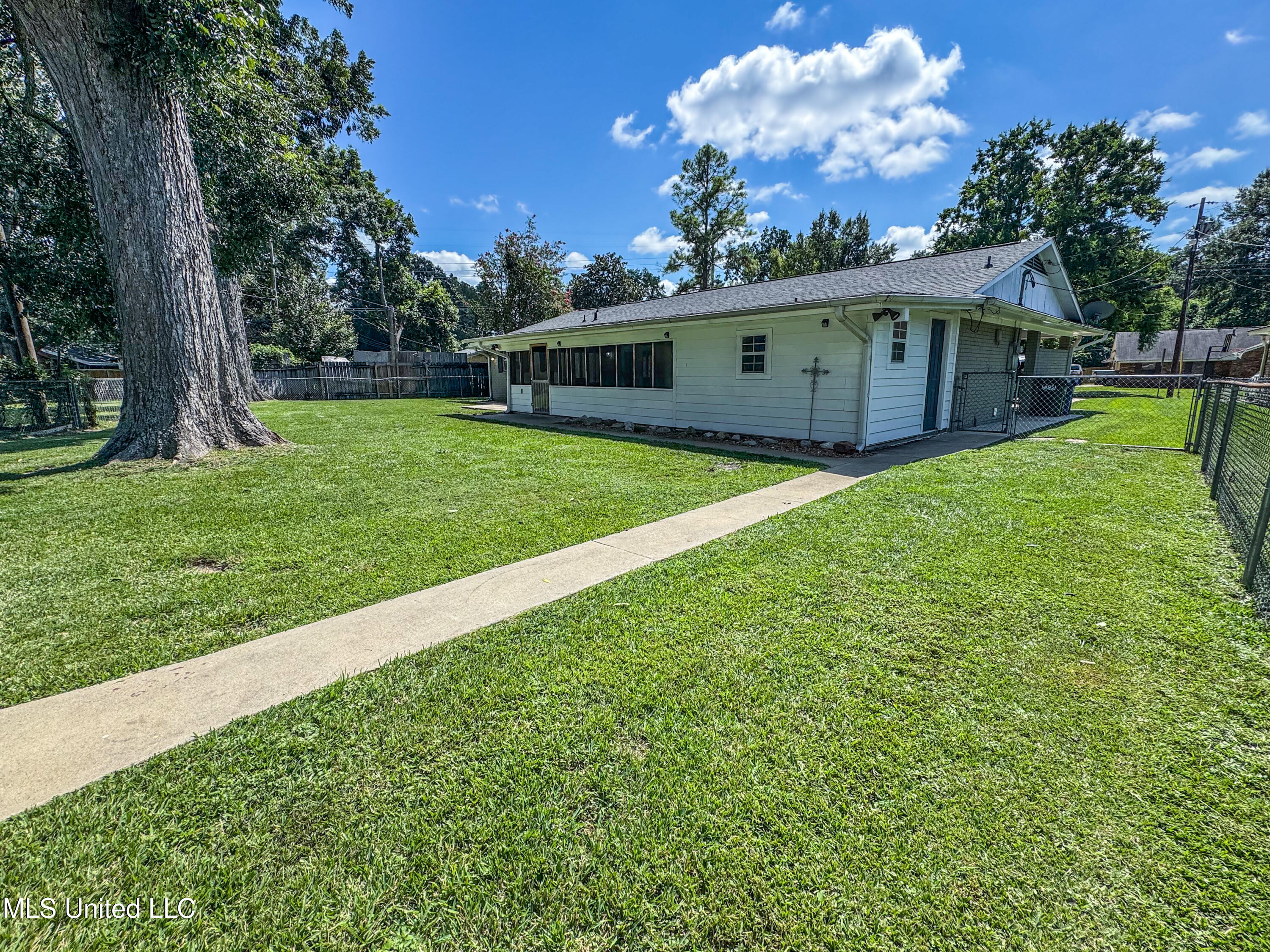 35 Pecan Way Natchez, MS 39120 - Photo 36 of 37 IMG_5083