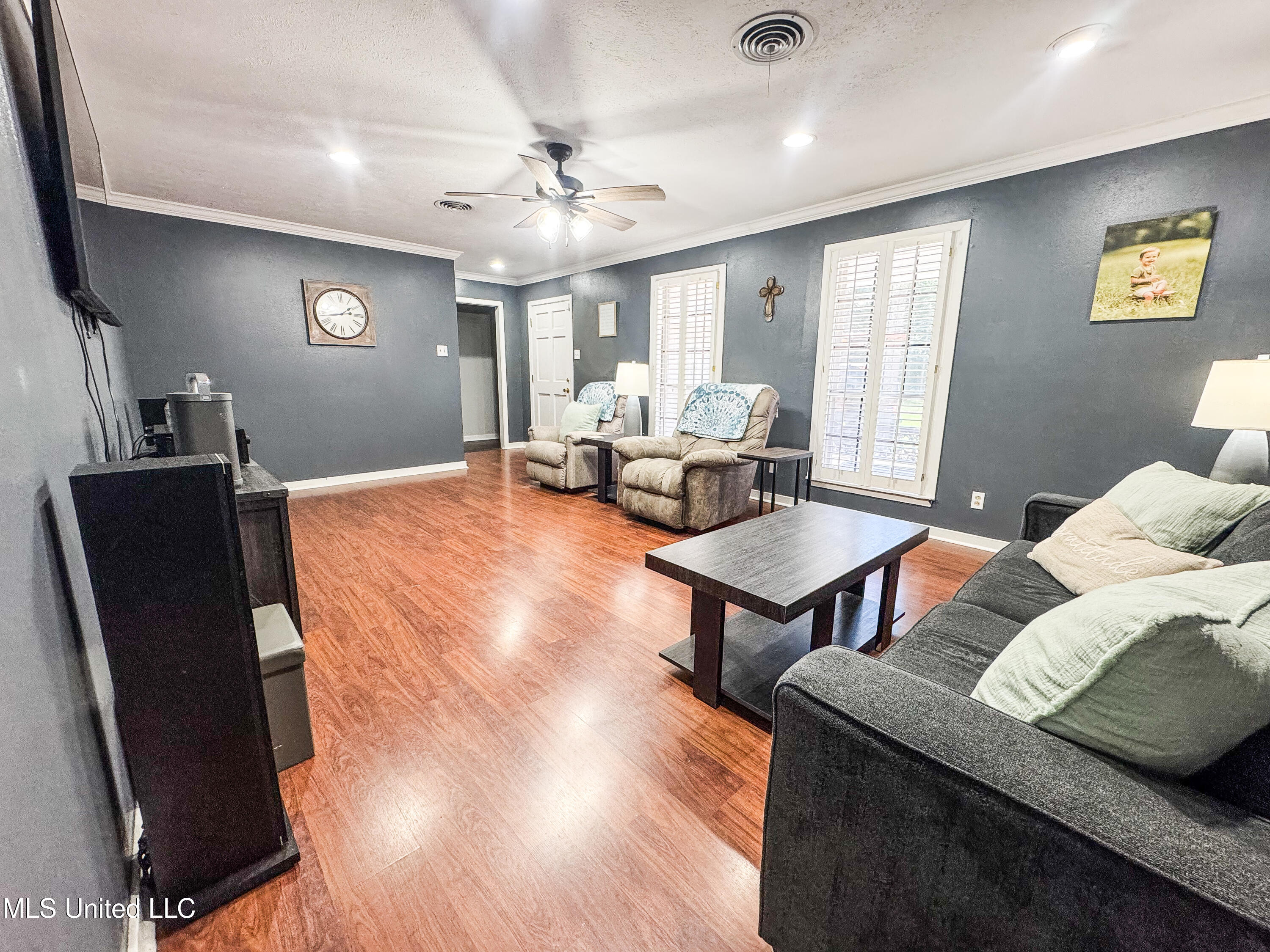 35 Pecan Way Natchez, MS 39120 - Photo 7 of 37 IMG_5044