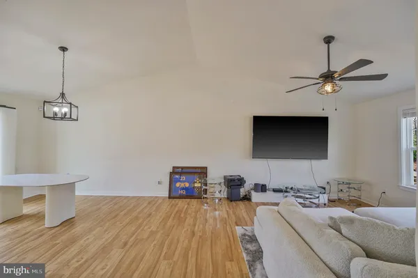 $2,550 | 9115 Granite Springs Road, Spotsylvania, VA 22551