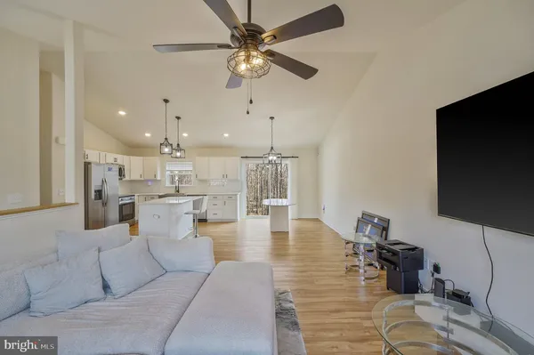 $2,550 | 9115 Granite Springs Road, Spotsylvania, VA 22551