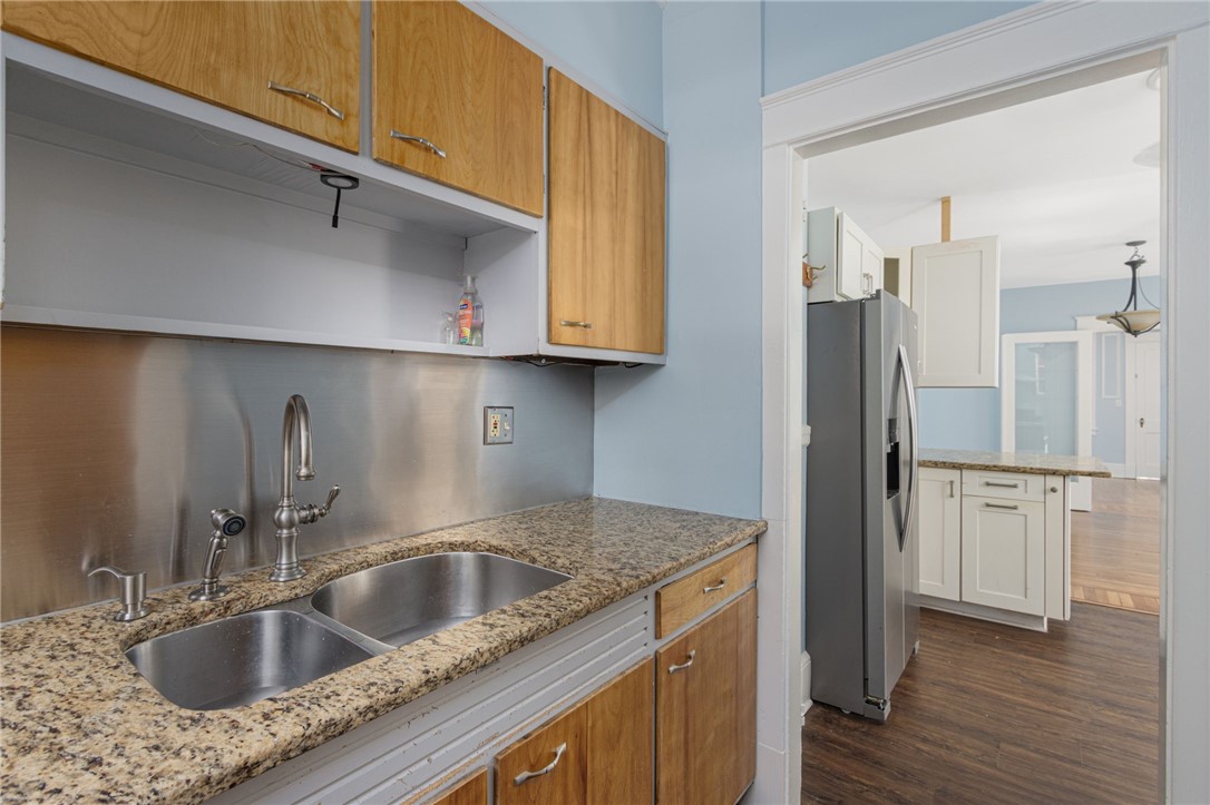 104 Bliss Road, Unit 1 Newport, RI 02840 - Photo 28 of 28