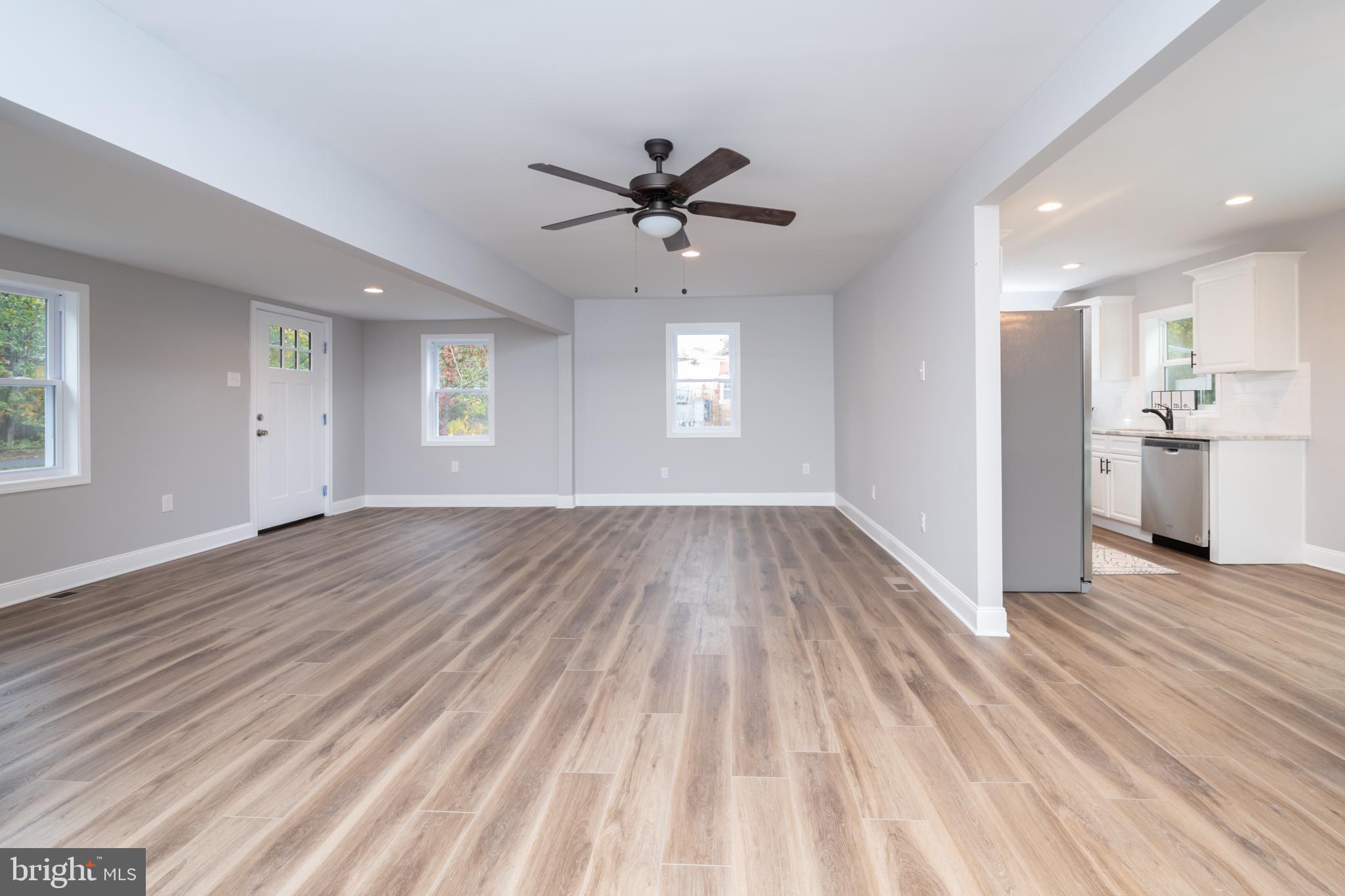 141 Berti Road Williamstown, NJ 08094 - Photo 3 of 26 Gallery Image 3
