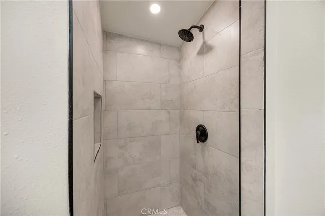 $2,350 | 3105 Madison Street, Unit 1/2, Riverside, CA 92504