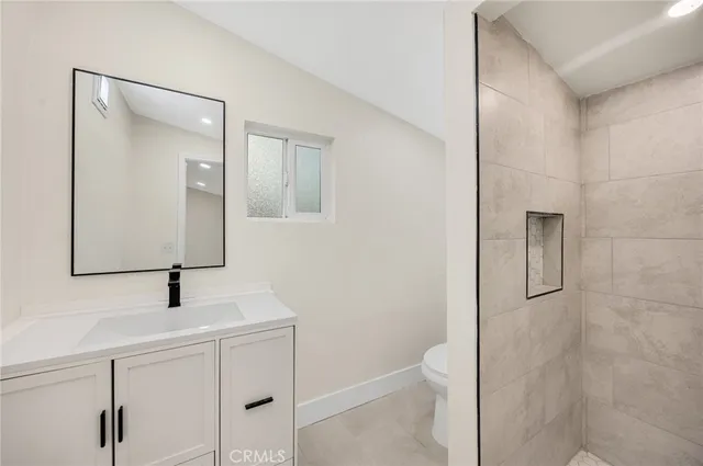 $2,350 | 3105 Madison Street, Unit 1/2, Riverside, CA 92504