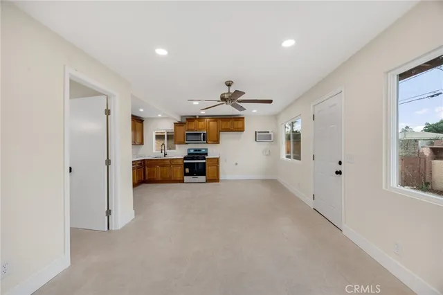 $2,350 | 3105 Madison Street, Unit 1/2, Riverside, CA 92504