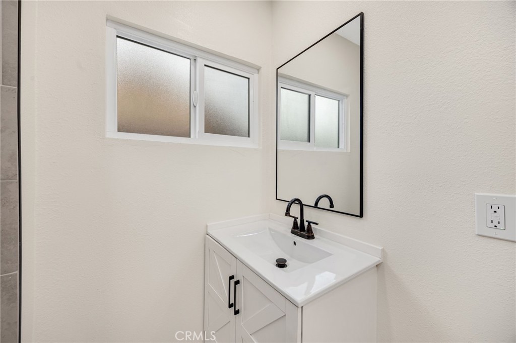 3105 Madison Street, Unit 1/2 Riverside, CA 92504 - Photo 6 of 17