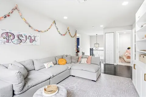 $1,295,000 | 4432 Aurora Street, Naples, FL 34119