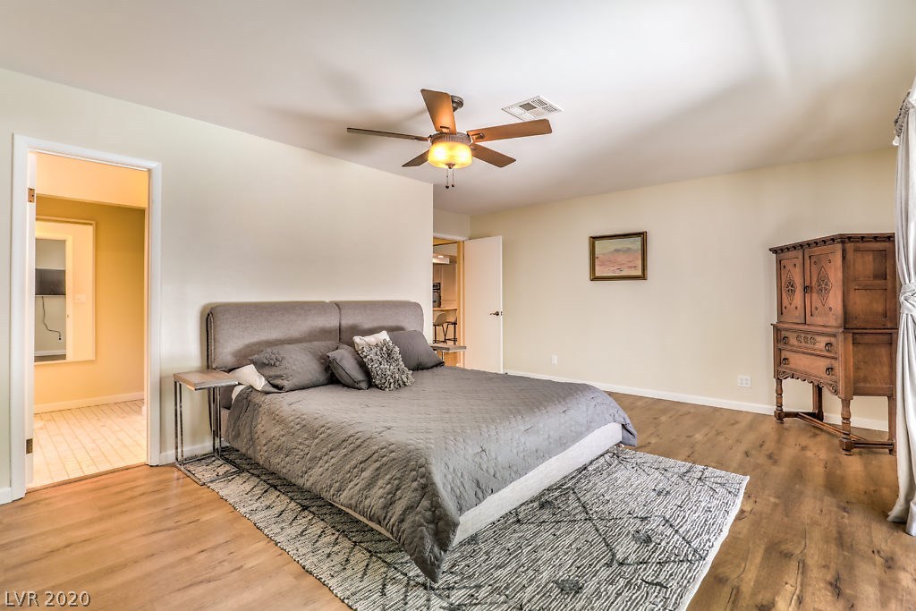 4541 Paseo El Rio Drive Las Vegas, NV 89121 - Photo 16 of 33