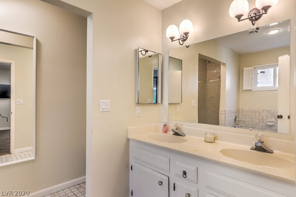 4541 Paseo El Rio Drive Las Vegas, NV 89121 - Photo 17 of 33
