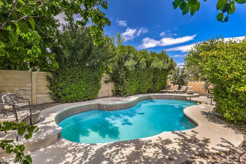 4541 Paseo El Rio Drive Las Vegas, NV 89121 - Photo 29 of 33