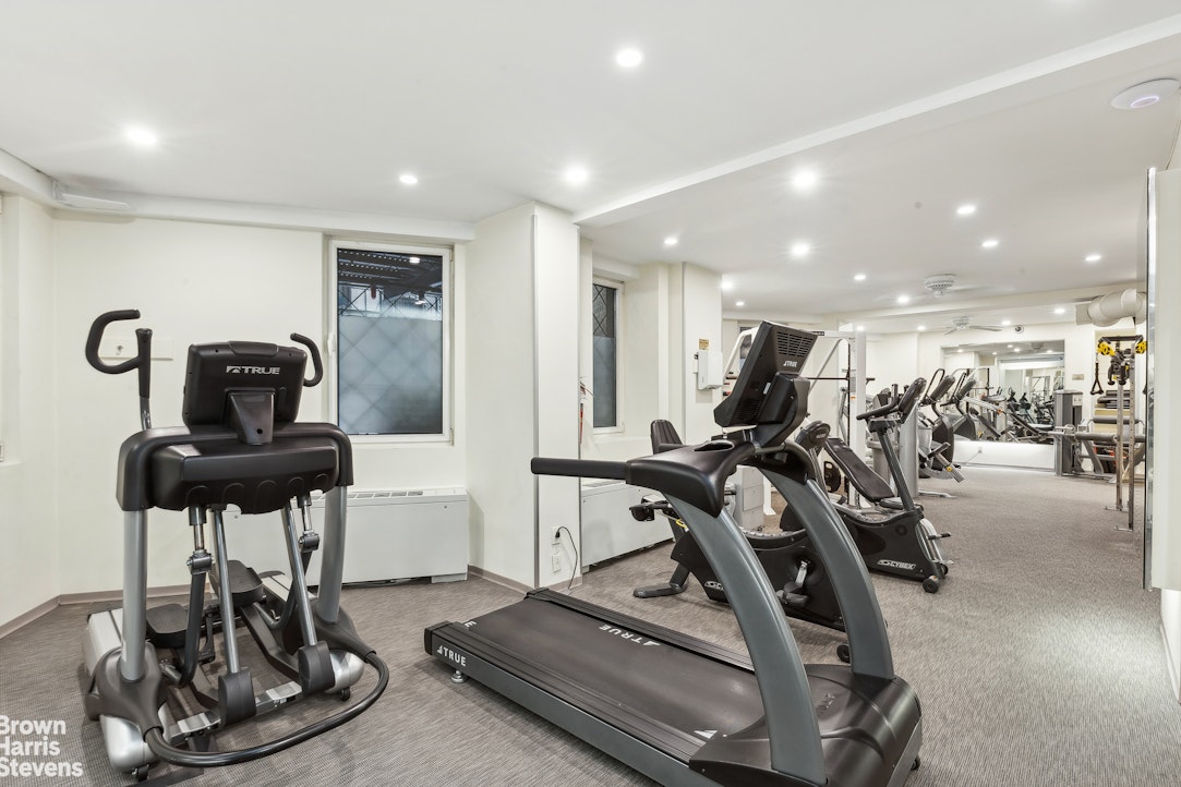 60 Sutton Place South, Unit 12NN Manhattan, NY 10022 - Photo 10 of 12