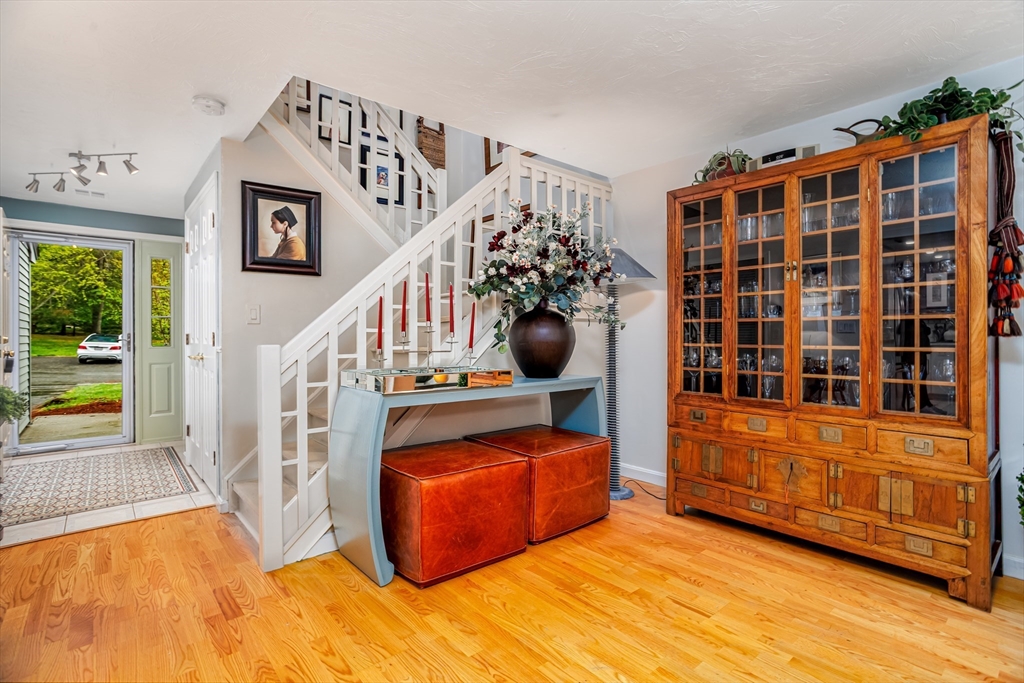 610 Ridgefield Circle, Unit D Clinton, MA 01510 - Photo 4 of 42 Gallery Image 4
