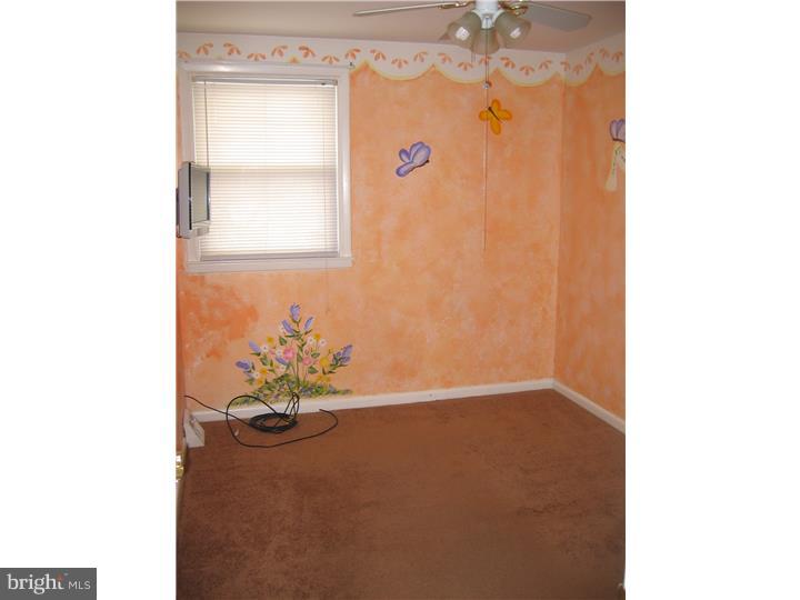 10227 Kilburn Road Philadelphia, PA 19114 - Photo 11 of 23 Bedroom