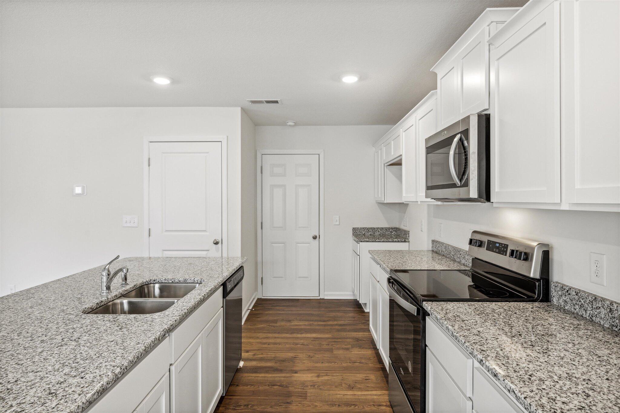 555 Cox Hollow Road Kingsport, TN 37663 - Photo 6 of 20 11-IMG_0726