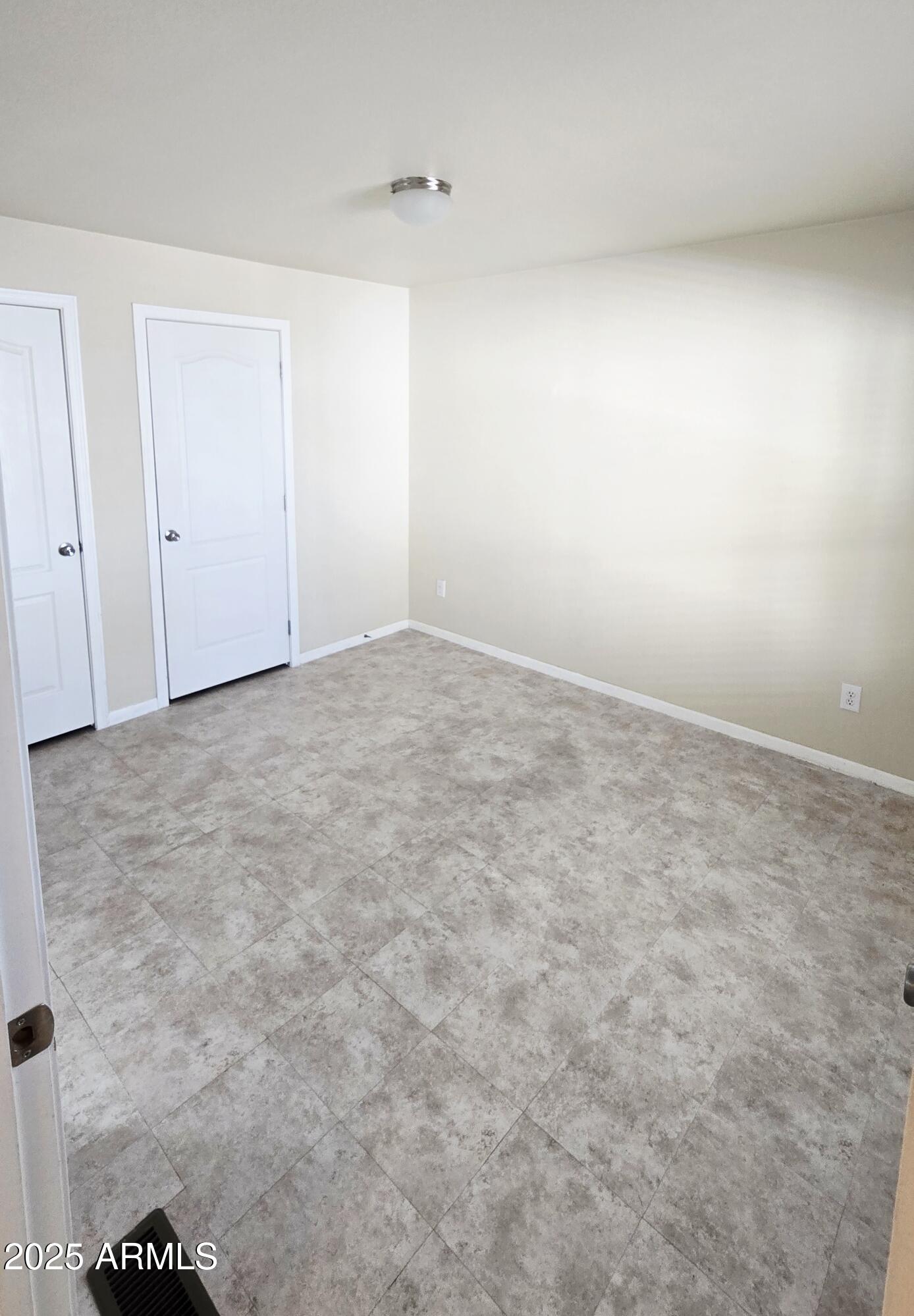 10540 East Apache Trail, Unit 182 Apache Junction, AZ 85120 - Photo 11 of 24 Main Bedroom