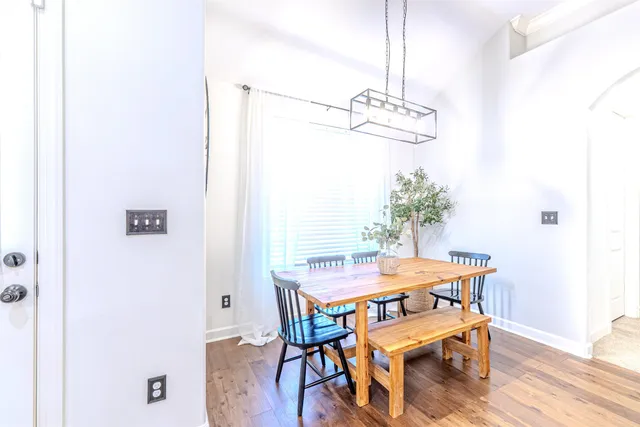 a view of utility room with washer and dryer
