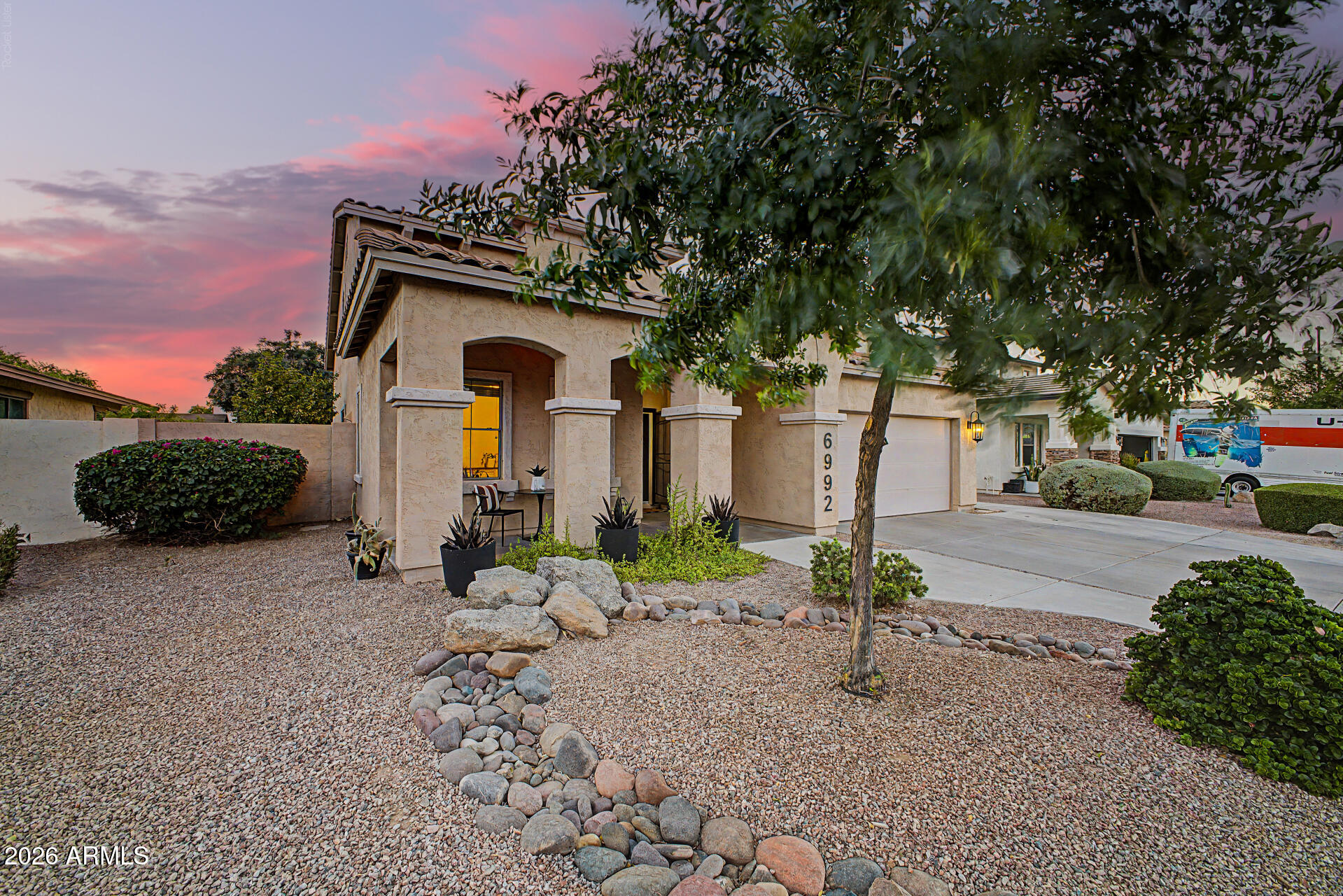 6992 South View Lane Gilbert, AZ 85298 - Photo 2 of 71 02 - View Lane