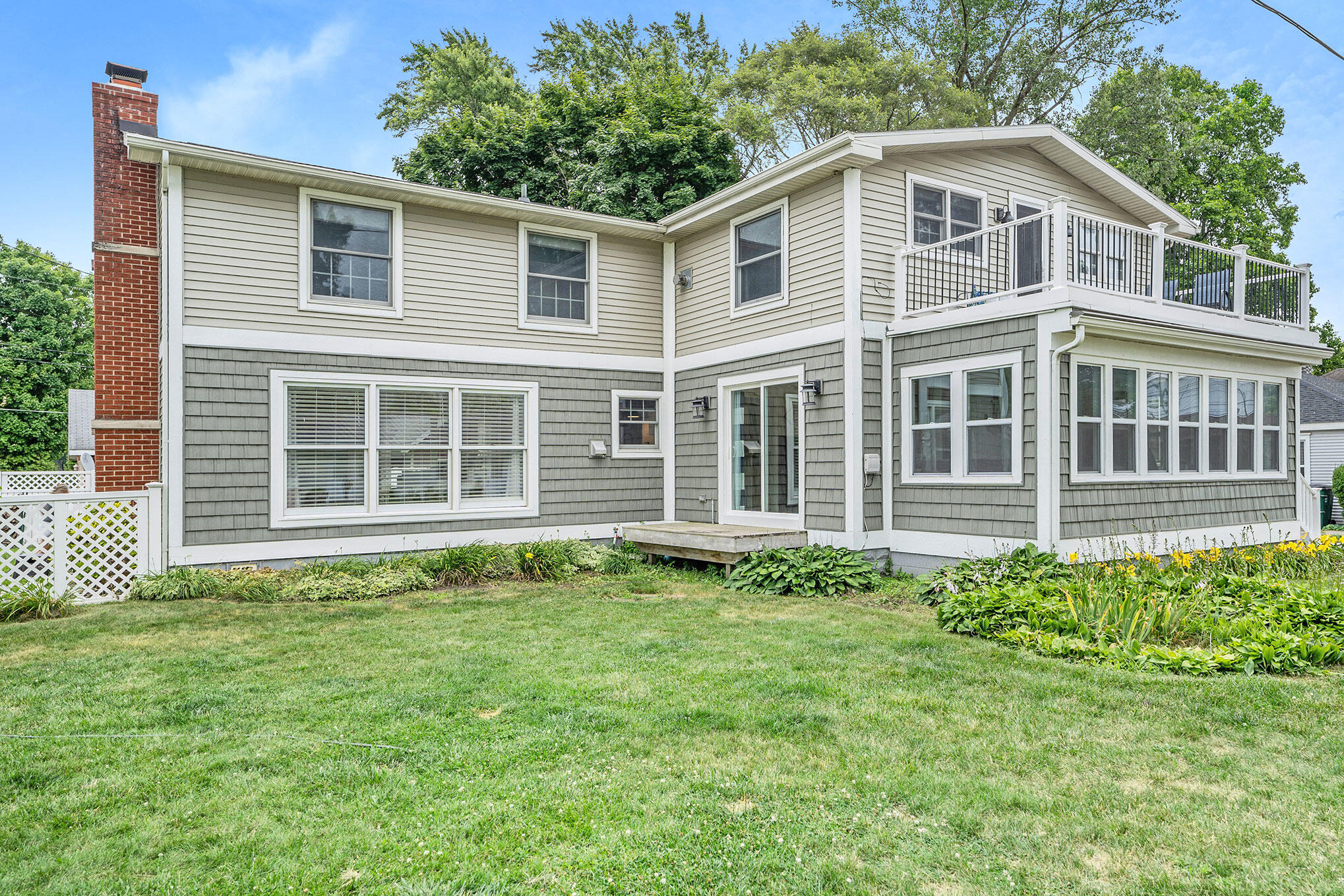 212 Dixie Street Spring Lake, MI 49456 - Photo 3 of 38 DSC06372
