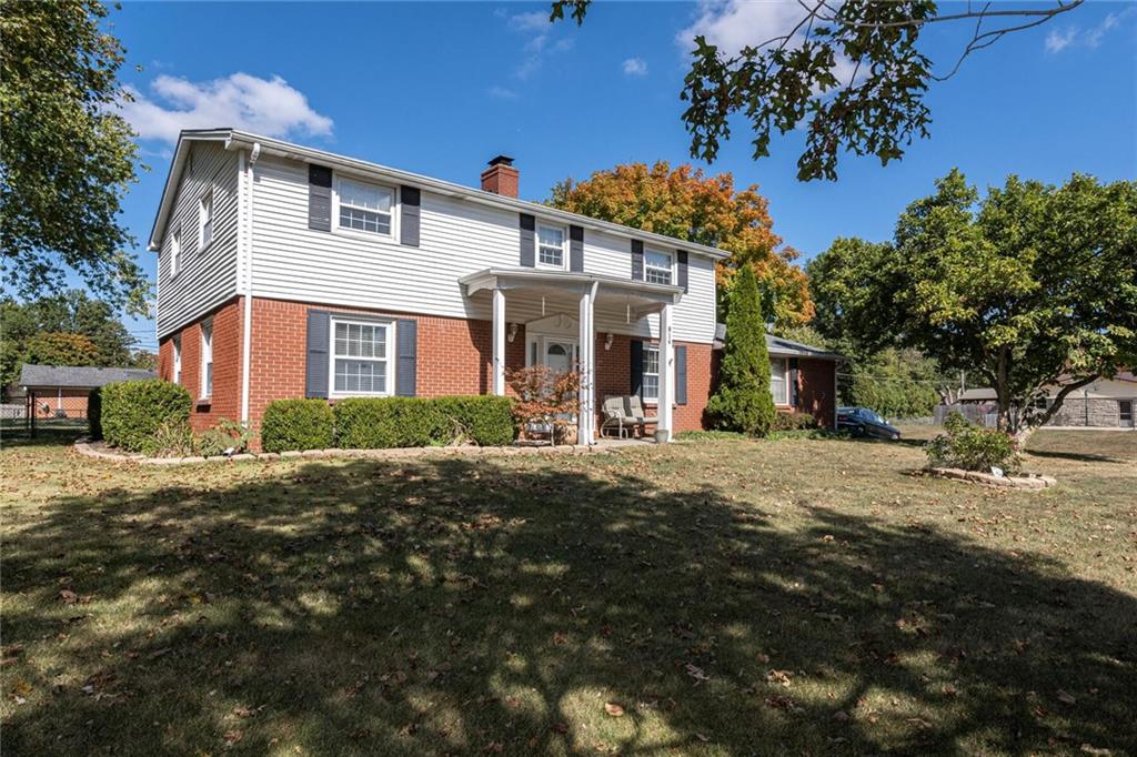 814 Coach Road Indianapolis, IN 46227 - Photo 2 of 28 Gallery Image 2