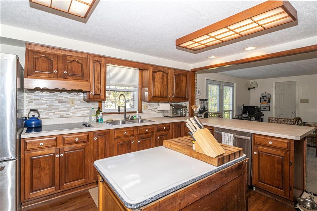 814 Coach Road Indianapolis, IN 46227 - Photo 5 of 28 Gallery Image 5