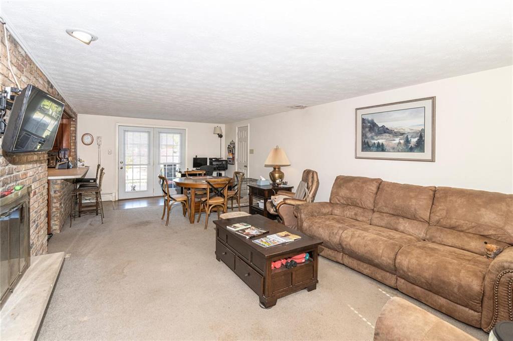 814 Coach Road Indianapolis, IN 46227 - Photo 7 of 28 Gallery Image 7