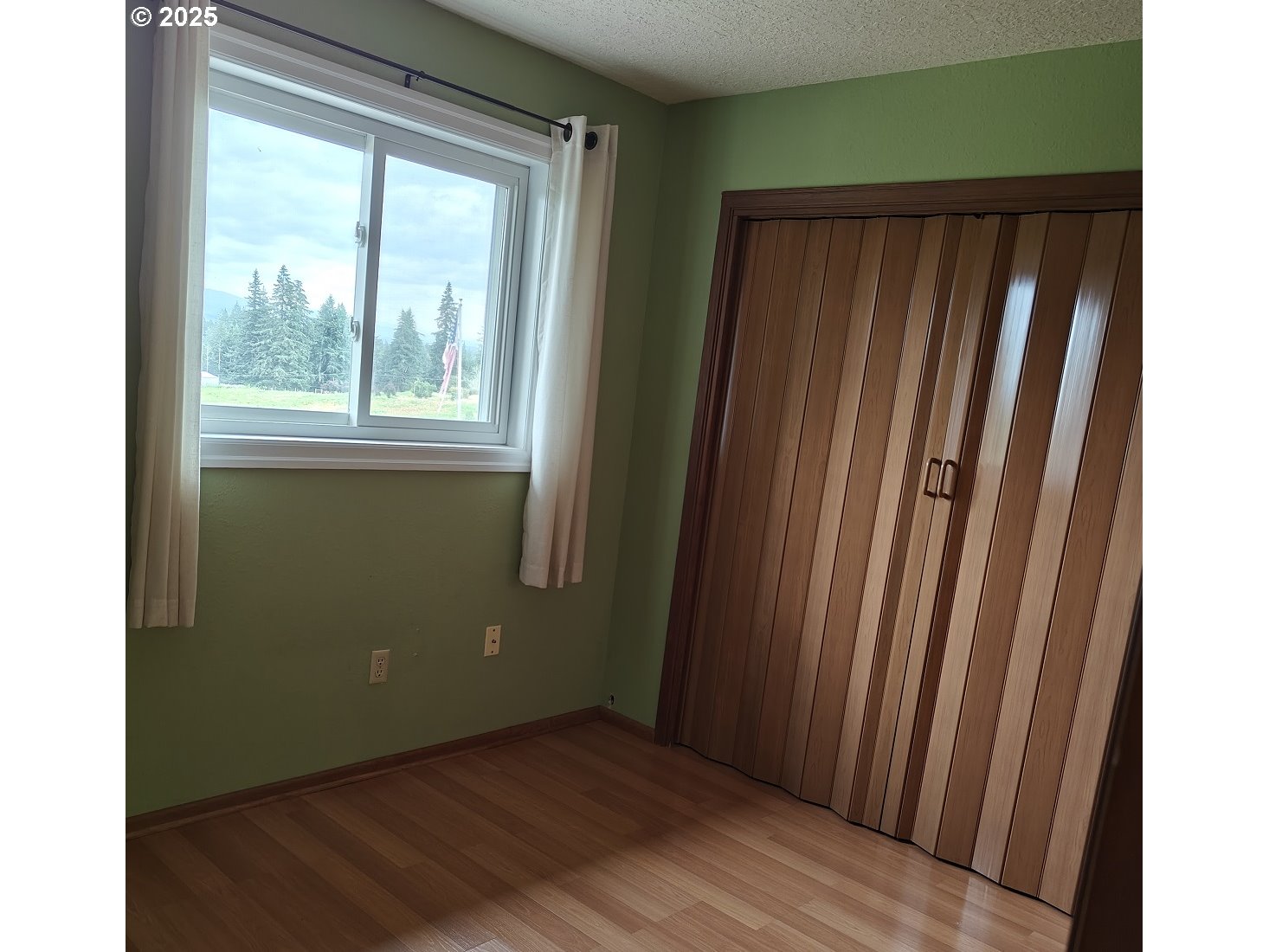 26725 Southeast Stewart Lane Boring, OR 97009 - Photo 7 of 13