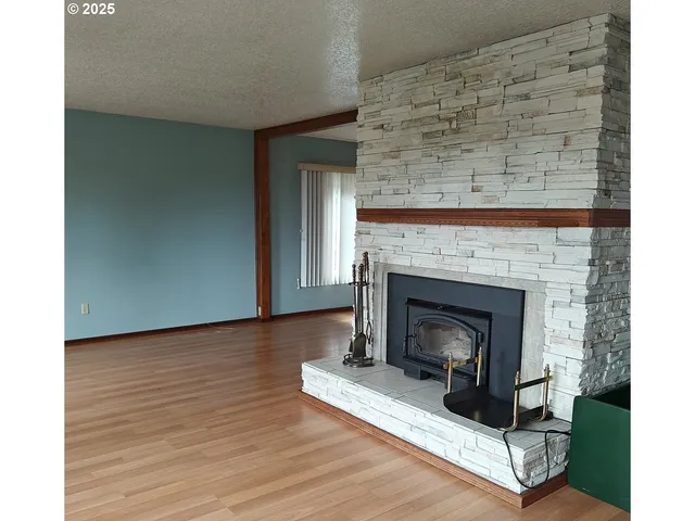 $699,000 | 26725 Southeast Stewart Lane, Boring, OR 97009