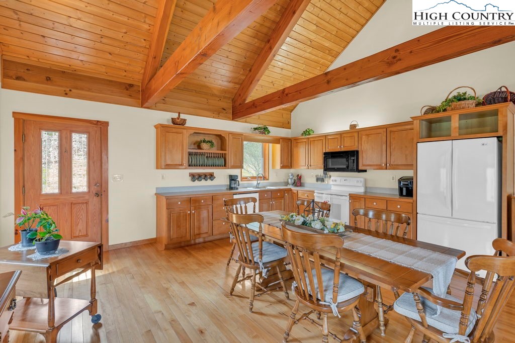438 Virgil's Lane Boone, NC 28607 - Photo 6 of 32
