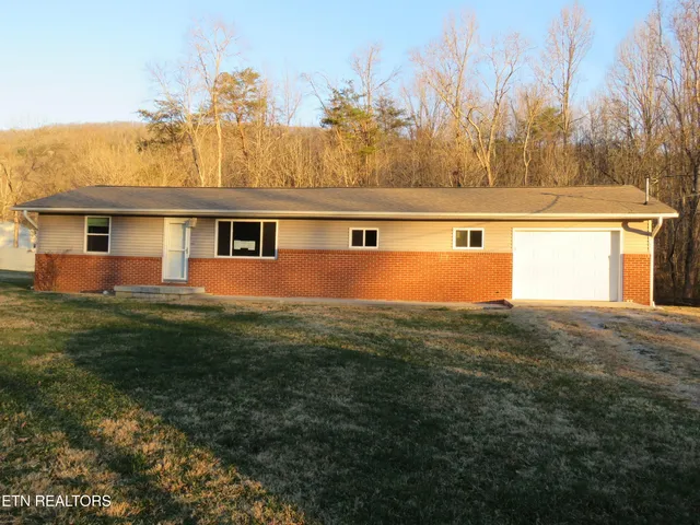 $175,000 | 218 Lee Village, Harriman, TN 37748