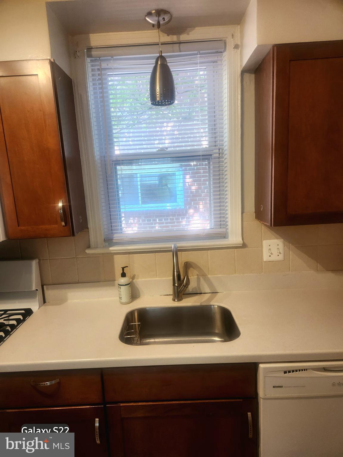 12 Walnut Street Northwest Washington, DC 20012 - Photo 8 of 17