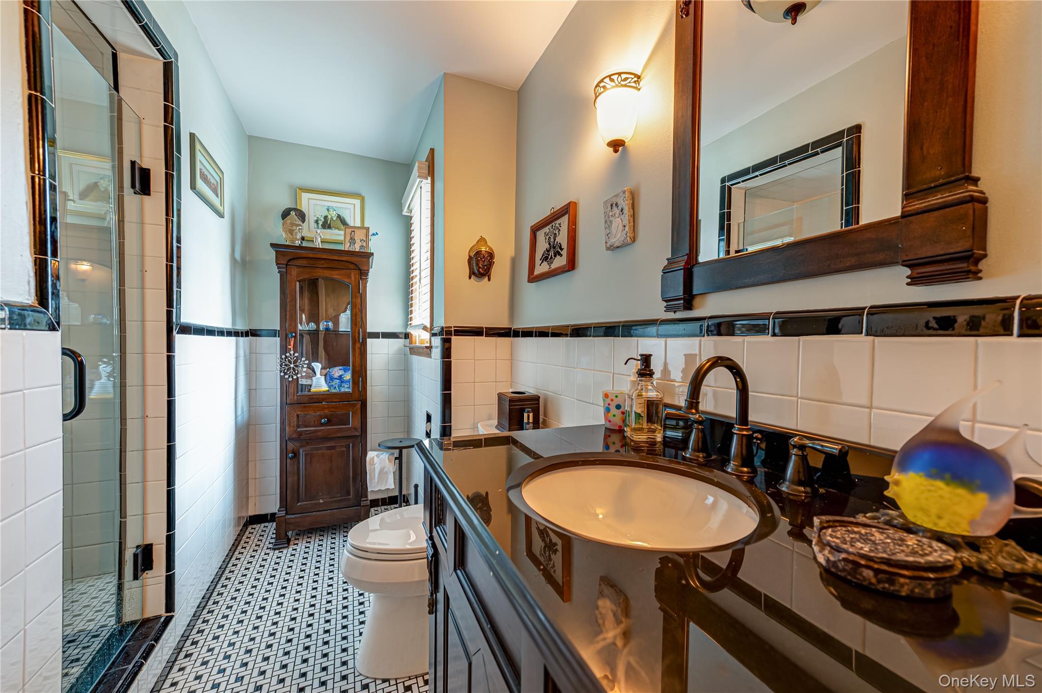253 Melbury Road Babylon, NY 11702 - Photo 25 of 44