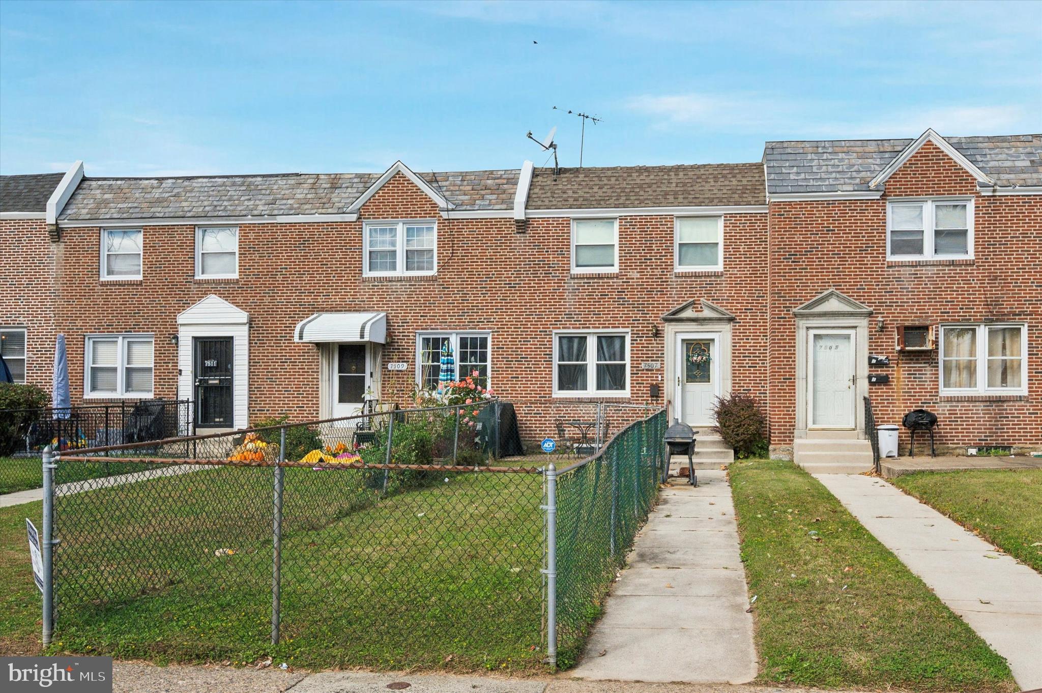 7507 Sherwood Road Philadelphia, PA 19151 - Photo 1 of 16 Gallery Image 1