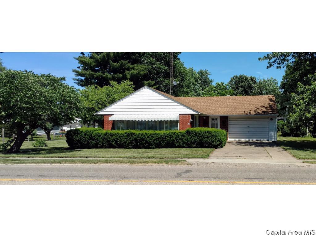 618 North Springfield Street Virden, IL 62690 - Photo 1 of 24 Gallery Image 1