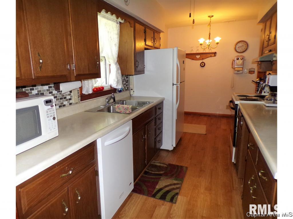 618 North Springfield Street Virden, IL 62690 - Photo 7 of 24 Gallery Image 7