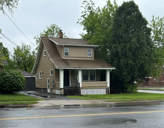 $97,900 | 2003 East Midlothian Boulevard, Youngstown, OH 44502