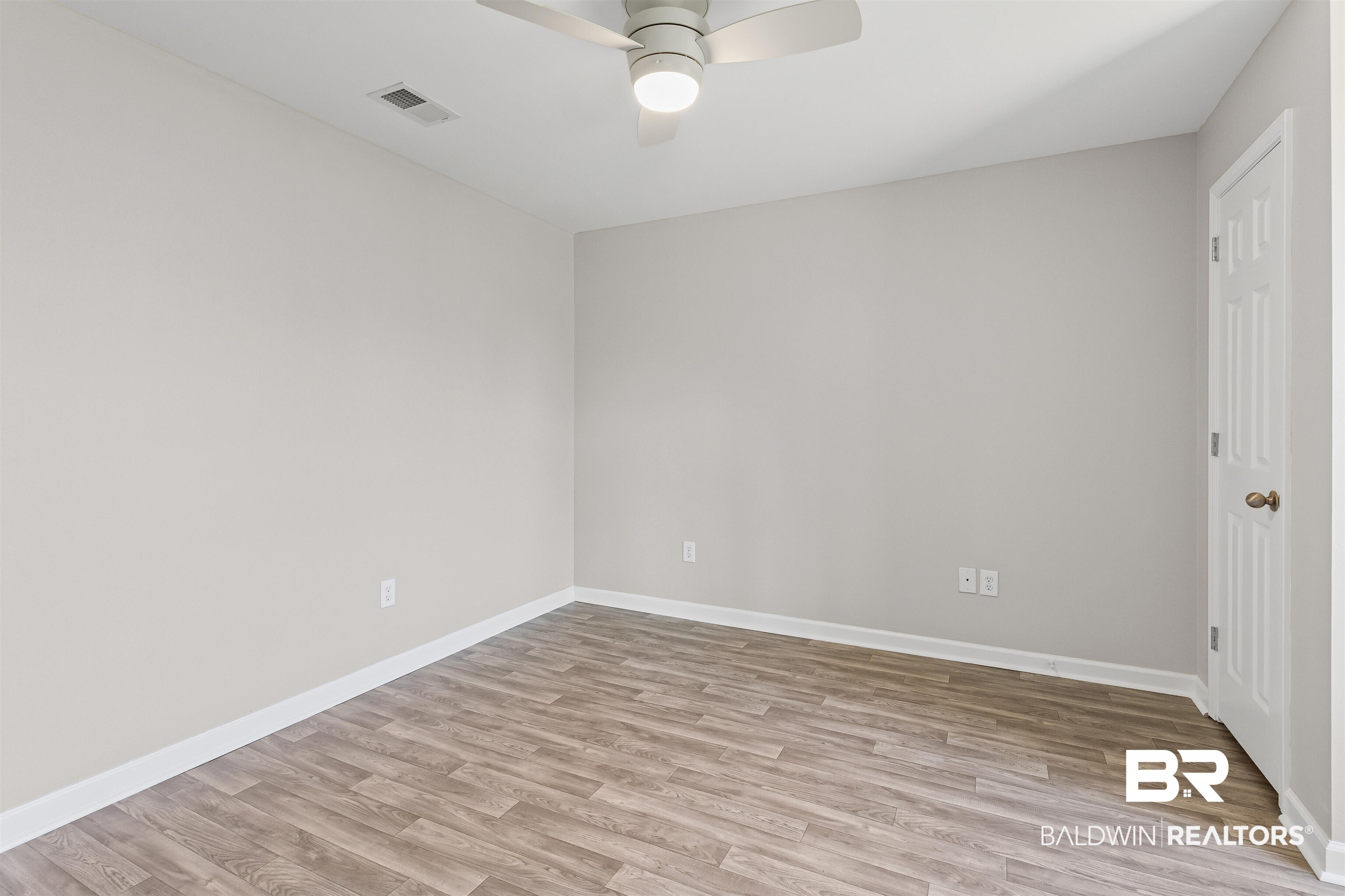909 Sentinel Circle Foley, AL 36535 - Photo 15 of 21