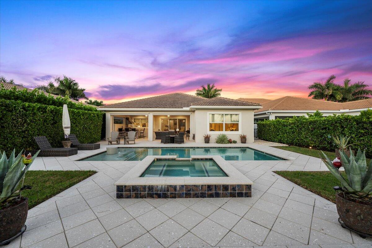 Welcome to 208 Lucia Court