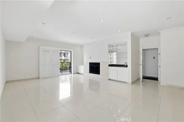 $929,000 | 1338 Amherst Avenue, Unit 102, Los Angeles, CA 90025