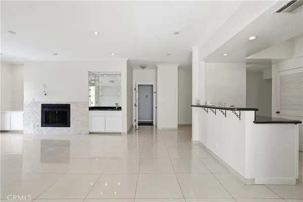 $929,000 | 1338 Amherst Avenue, Unit 102, Los Angeles, CA 90025
