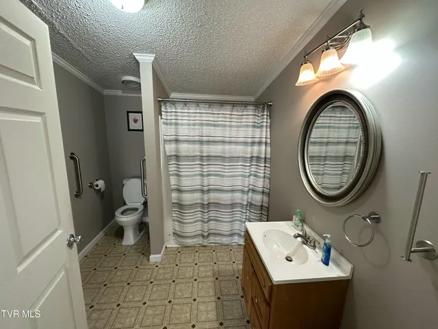 $179,000 | 112 Crook Street, Hampton, TN 37658