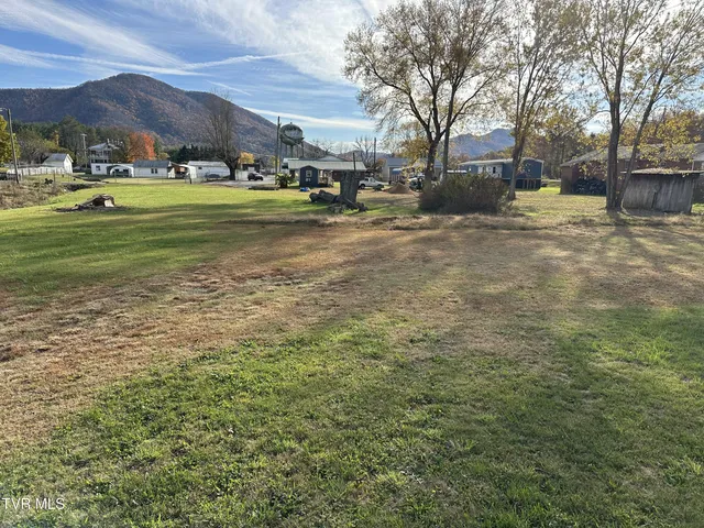 $179,000 | 112 Crook Street, Hampton, TN 37658