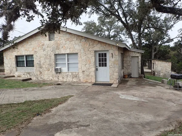 $1,275 | 585 Indigo Trail, Pipe Creek, TX 78063