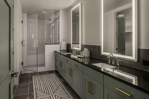 $2,100,000 | 930 Commerce Street, Unit 34, Nashville, TN 37203