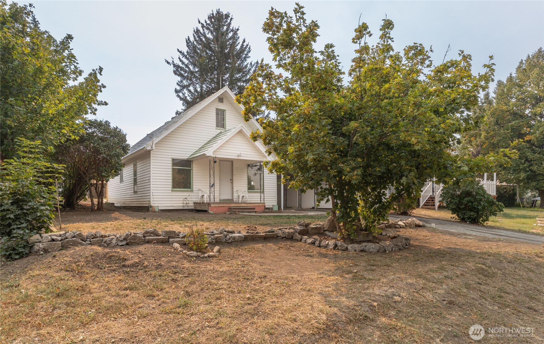 800 East Locust Street Waterville, WA 98858 - Photo 25 of 26 a view of a house with a yard