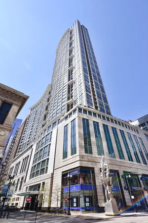 $40,000 | 130 North Garland Court, Unit P627, Chicago, IL 60602
