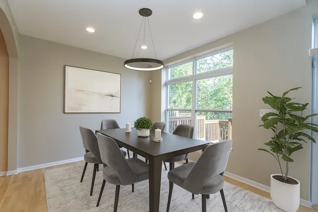 $3,000 | 357 Lucille Lane, Schaumburg, IL 60193