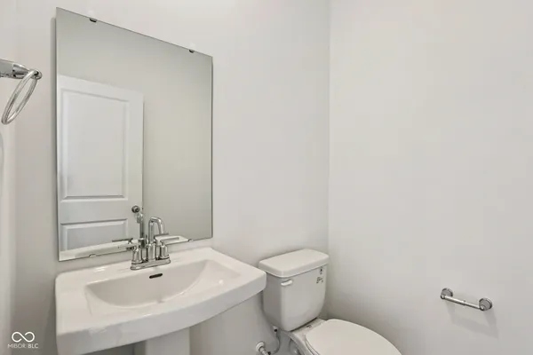 $389,999 | 12160 Olivine Avenue, Cumberland, IN 46229