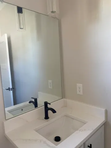 $439,900 | 37656 Schoolcraft, Livonia, MI 48154