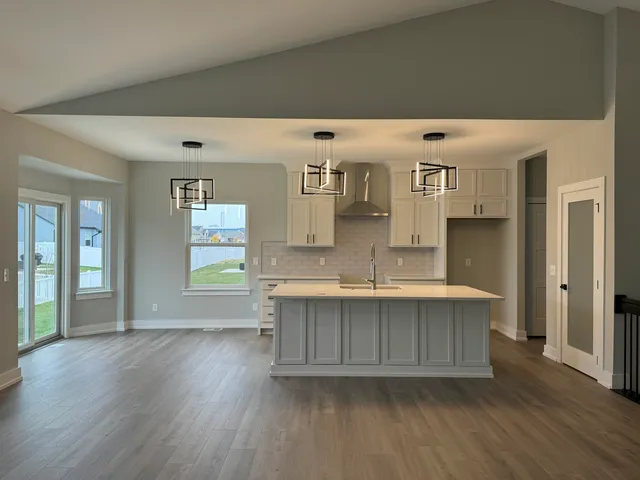 $439,900 | 37656 Schoolcraft, Livonia, MI 48154