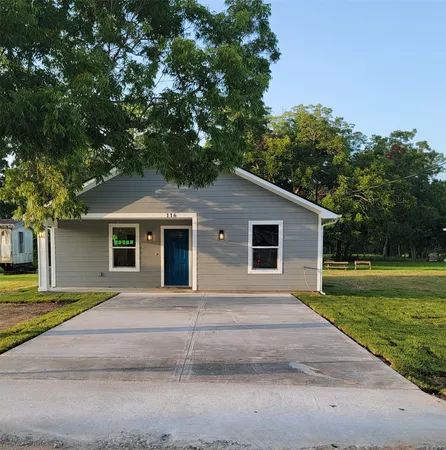 $1,500 | 116 Tanner Street, Brazoria, TX 77422